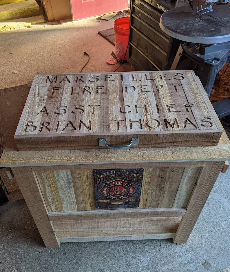 All Weather 48 Quart Antiqued Cedar Cooler Stand with Brass Drain, Bottle Opener and Cap Catcher, Beer Cooler.